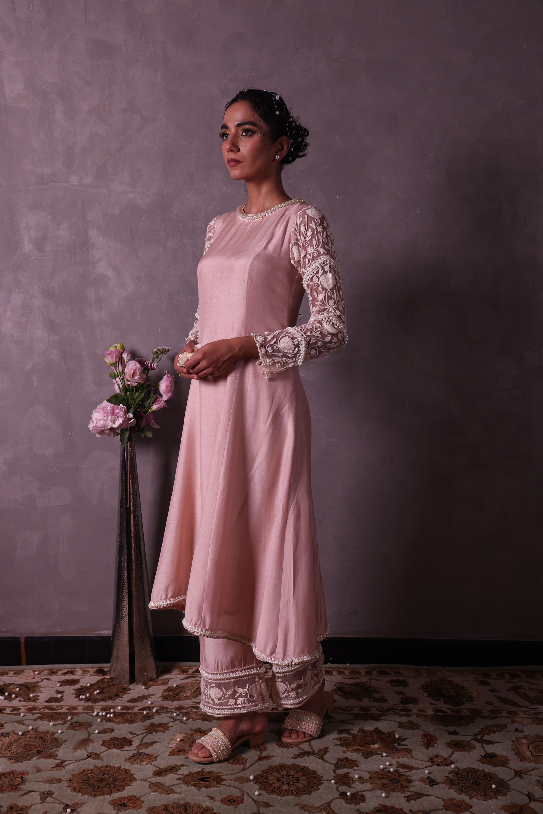 Pastel Pink Kashmiri Pheran Suit Set
