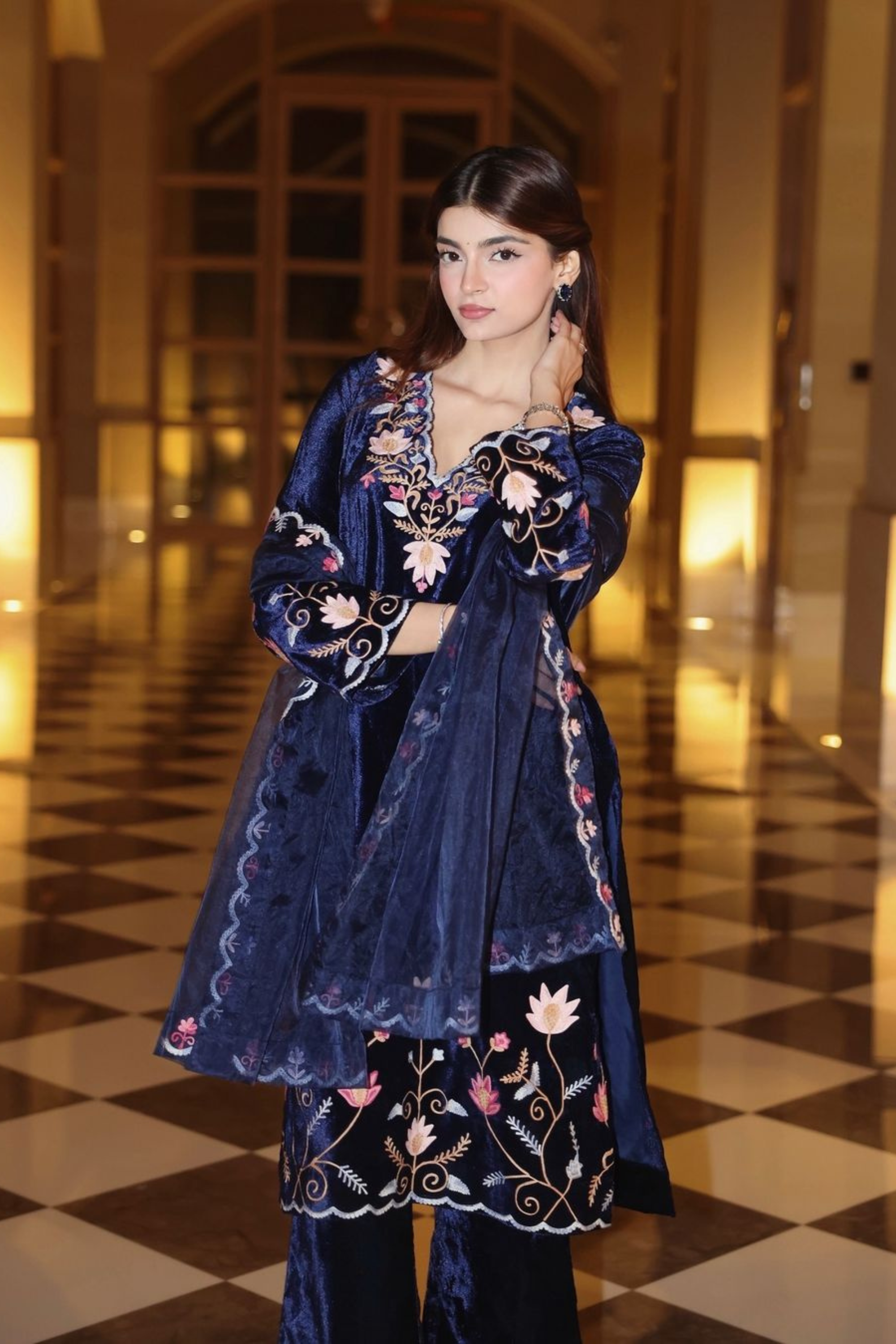 Noor-e Velvet