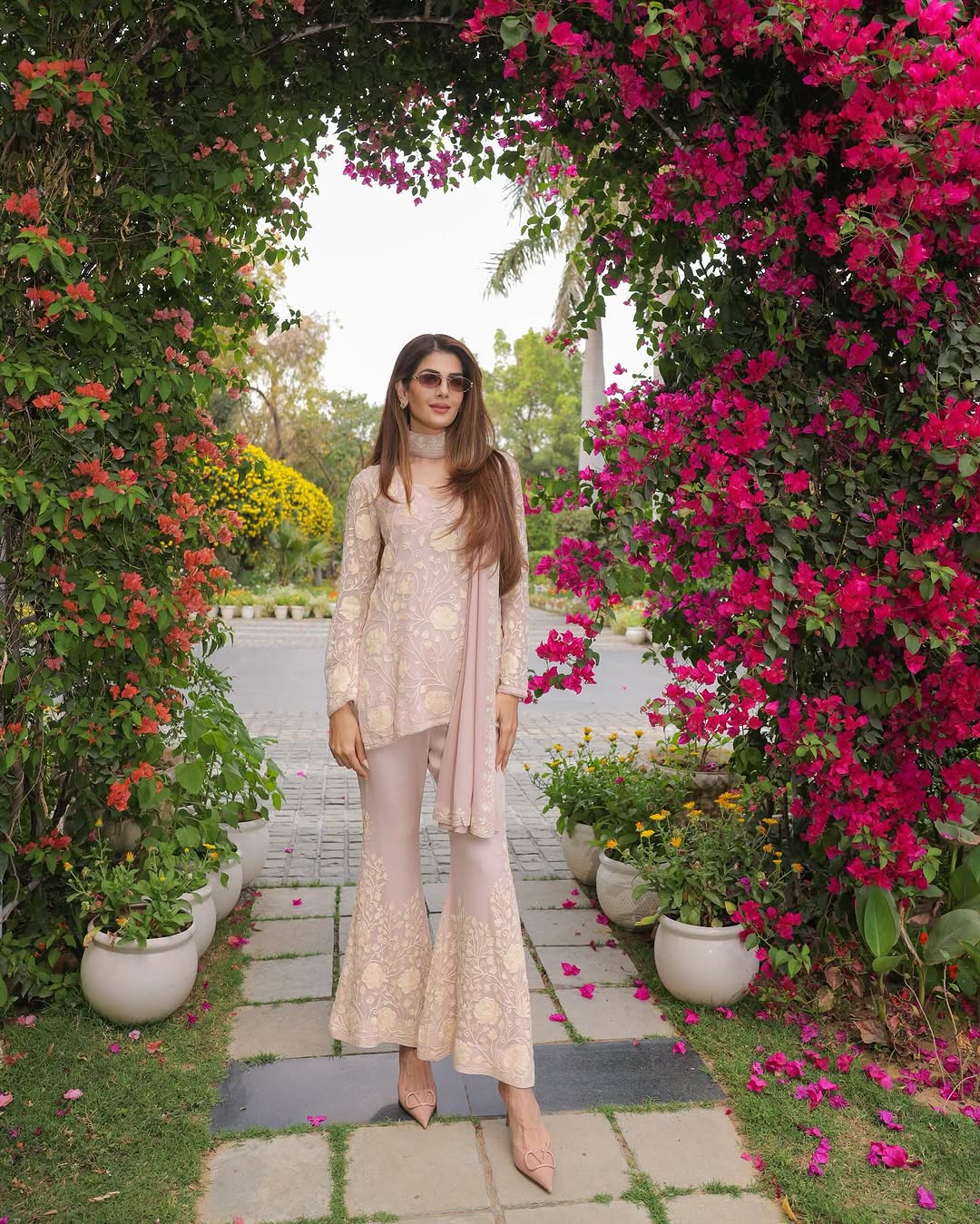 Mehar-e-Kashmir - Kashmiri Kurta Female