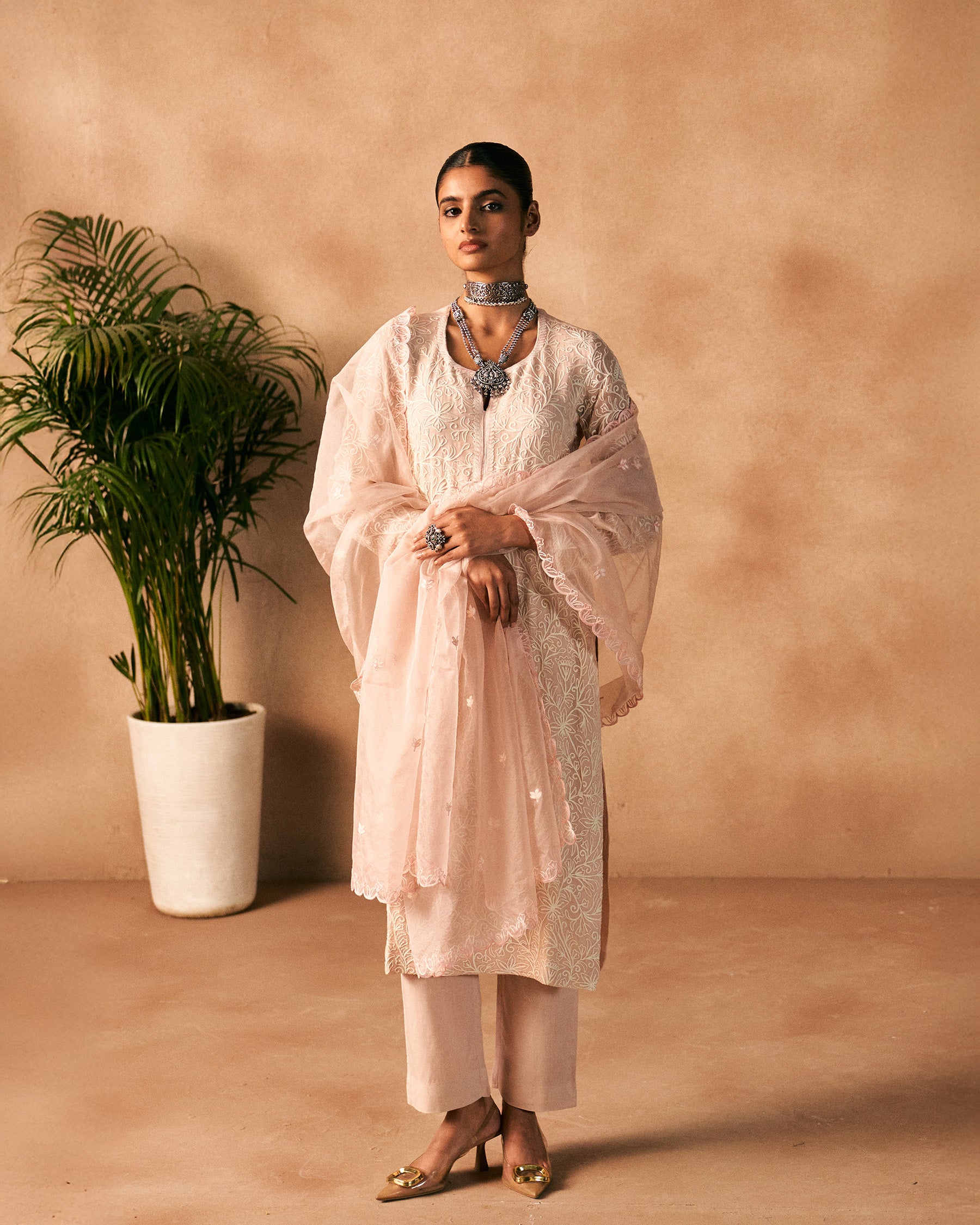 Kashmiri Phiran Kurta – Handcrafted Elegance for Women | Hargul Bano