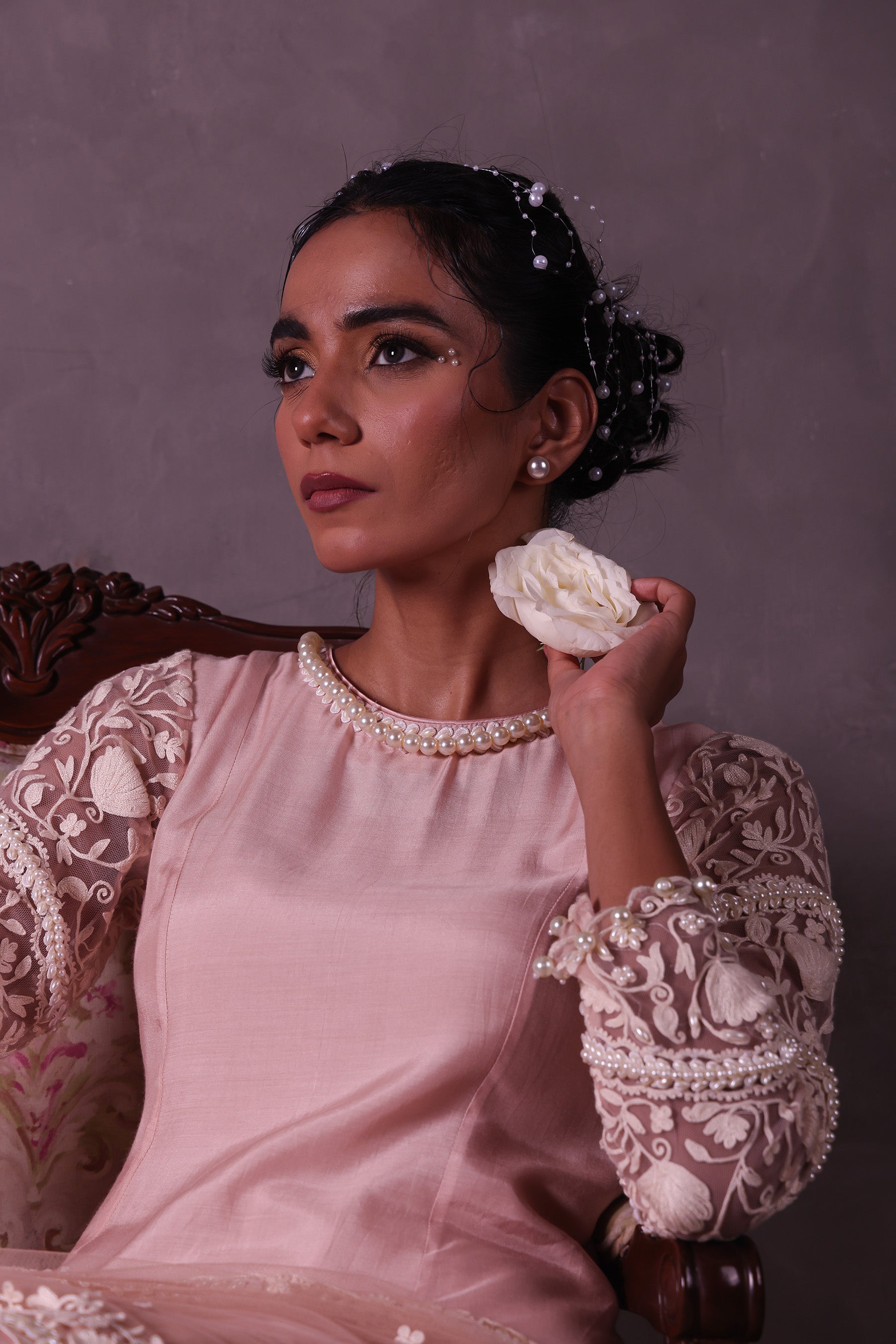 Pastel Pink Kashmiri Pheran Suit Set
