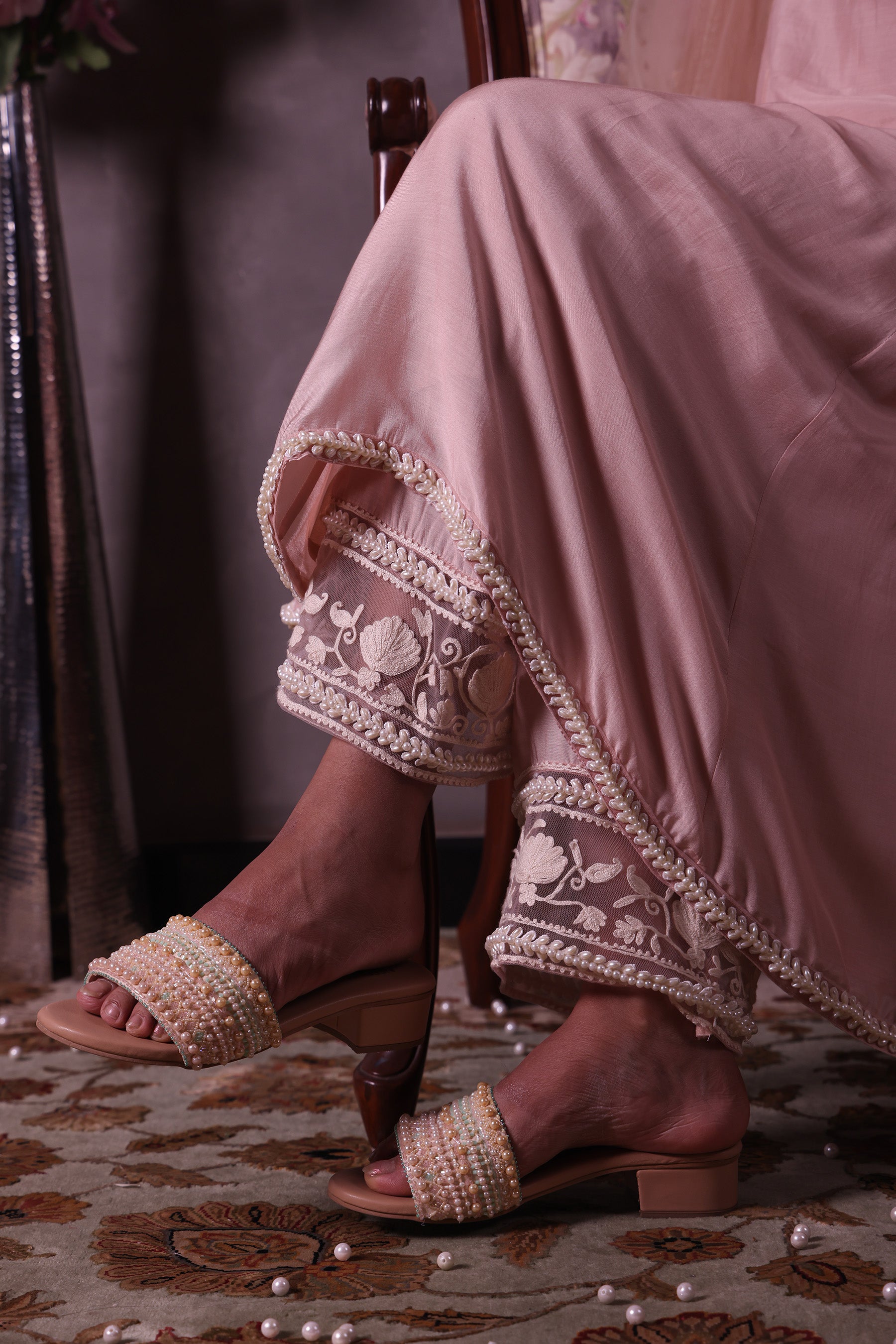 Pastel Pink Kashmiri Pheran Suit Set